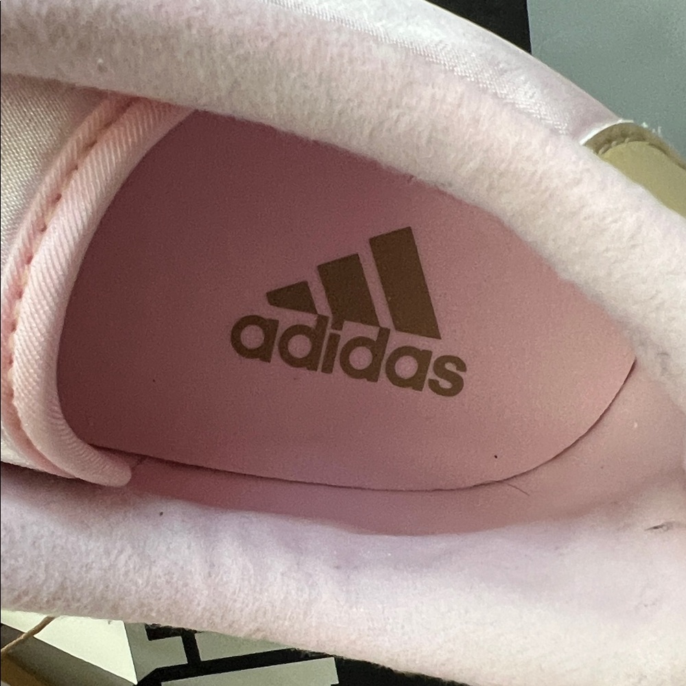 Adidas Taekwondo Baby with cream accents, Women’s 8.5.

#adidas #taekwondo #pink - Picture 11 of 11